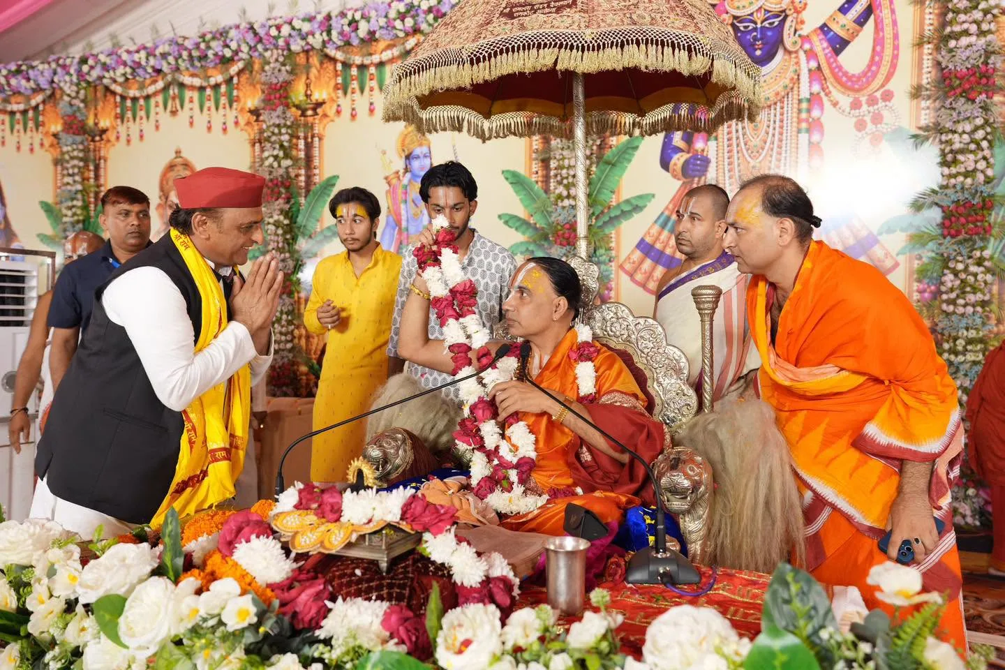 akhilesh yadav in ayodhya 